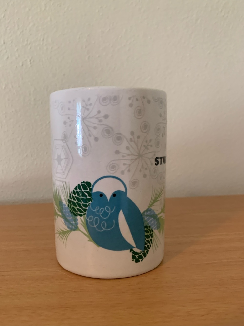 Starbucks 2011 Mug Lovebirds 10oz Pinecone Snowflake Birds Doves Small Narrow